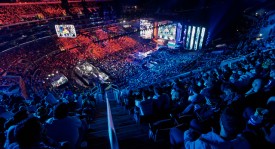 从网吧赛到世界赛：解说Remember的十年追梦之路